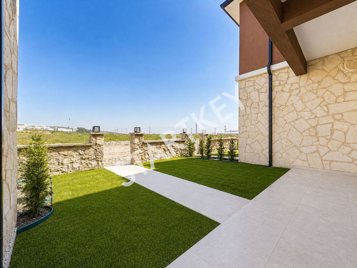 Property-photo