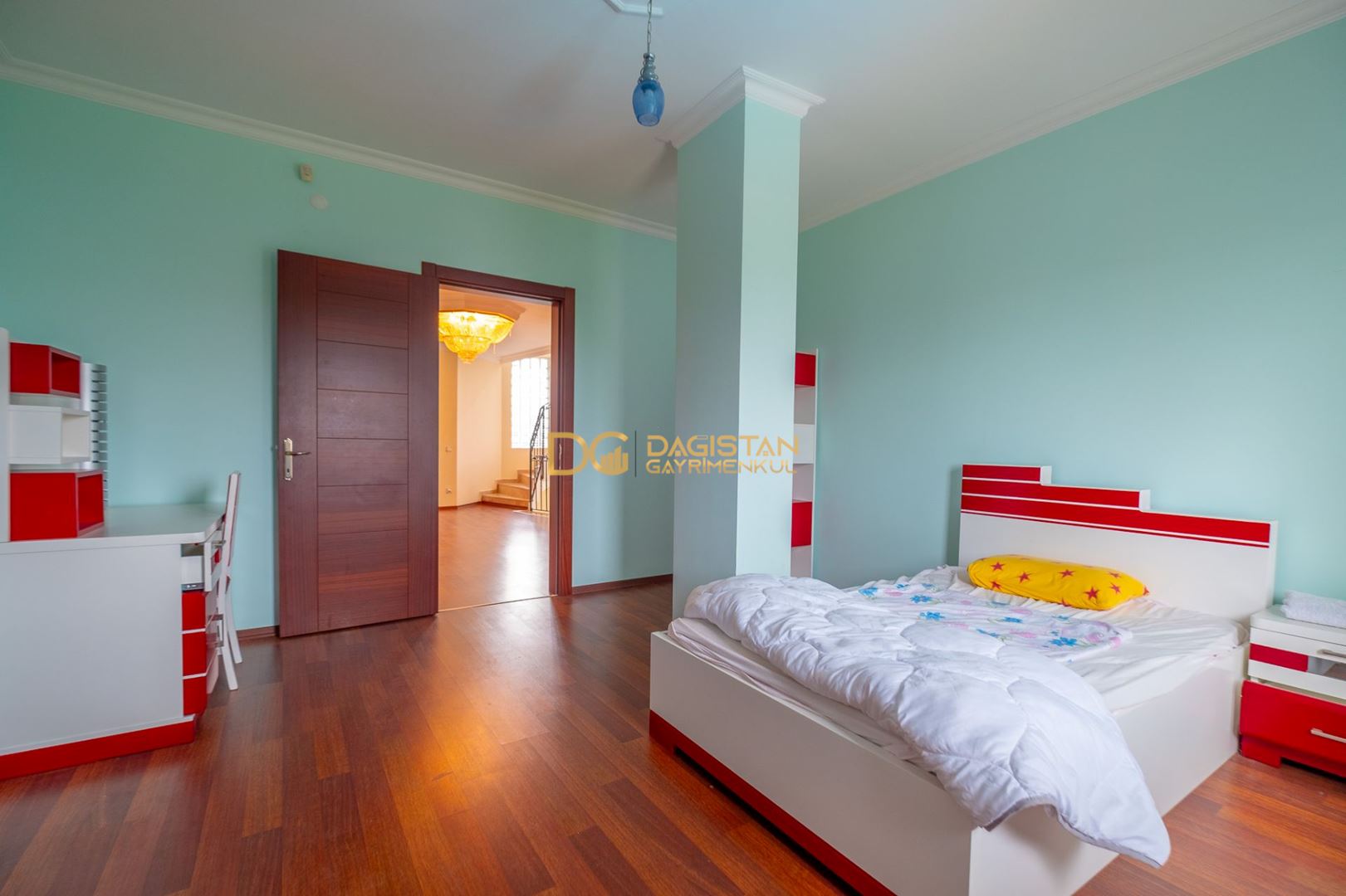 Property-photo