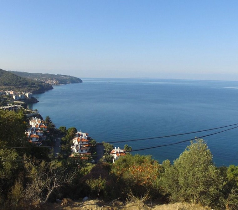 EMLAK HABERCİSİNDEN MUDANYA'DA DENİZ MANZARALI VİLLA İMARLI ARSA
