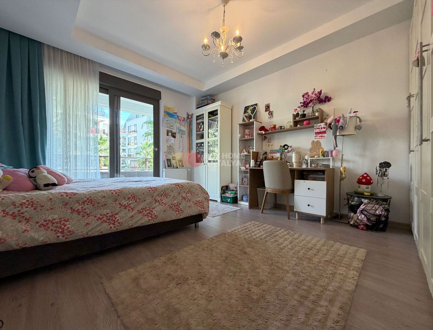 Property-photo