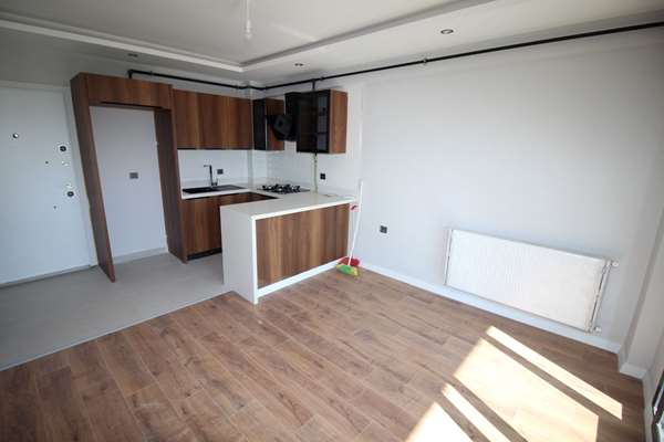 BORNOVA GARDEN SİTESİNDE HAVUZLU 1+1 D.GAZLI KİRALIK DAİRE