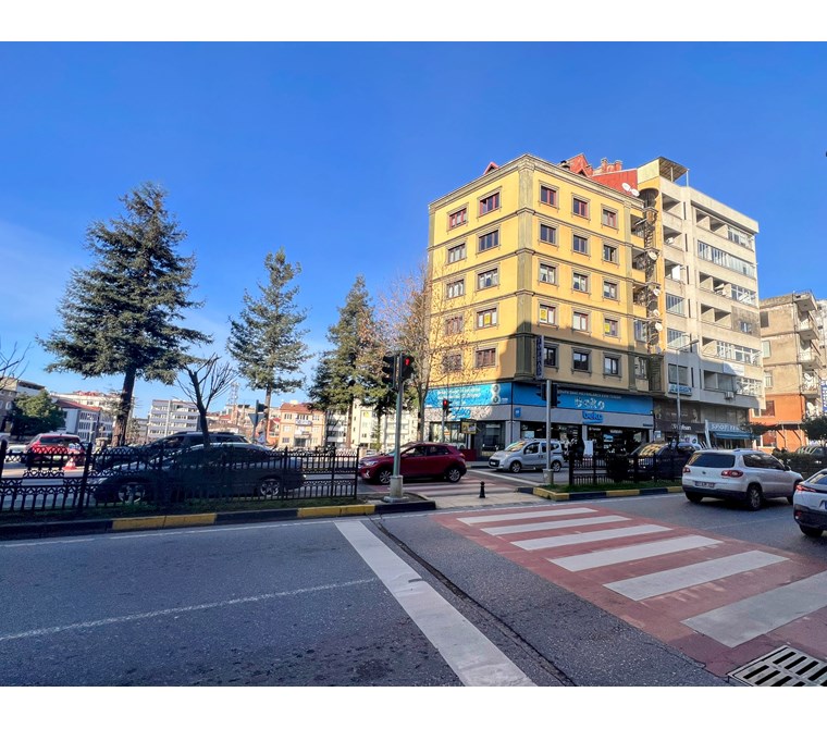 Trabzon Ortahisar Cumhuriyet'te Deniz Manzaralı, Merkezi Konumda Kiralık 155m² Ofis