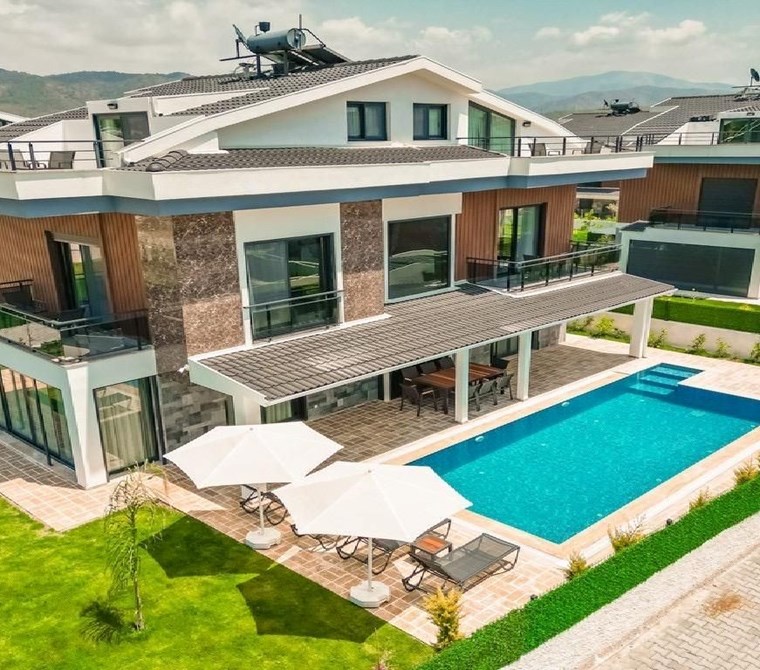 FETHİYE KARGI’DA KİRALIK LÜKS VE MÜSTAKİL HAVUZLU VİLLA – MODERN YAŞAM VE KONFOR BİR ARADA