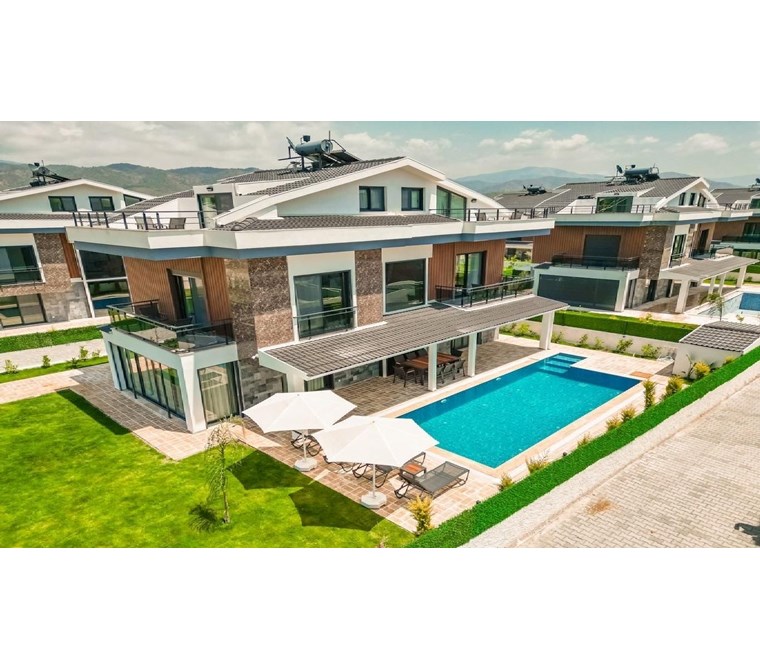 FETHİYE KARGI’DA KİRALIK LÜKS VE MÜSTAKİL HAVUZLU VİLLA – MODERN YAŞAM VE KONFOR BİR ARADA