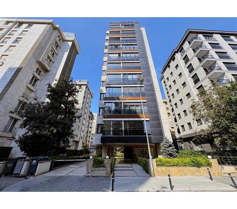 🏡 CADDEBOSTAN MEHTAP SOKAK’TA – GÖZTEPE 60. YIL PARKINA 2. BİNA KONUMDA!