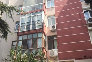 ATAKÖY 4.KISIM ÇARŞI YANI CADDE ÜSTÜ FULL TADİLATLI 2+1
