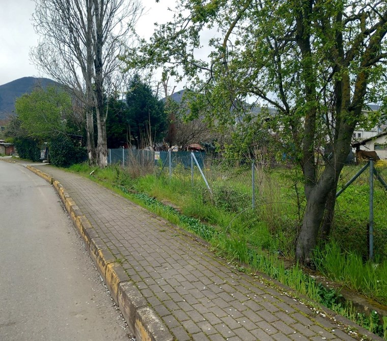 KARTEPE'DE MÜSTAKİL EV YAPIMINA DA UYGUN 693 M² HARİKA ARSA