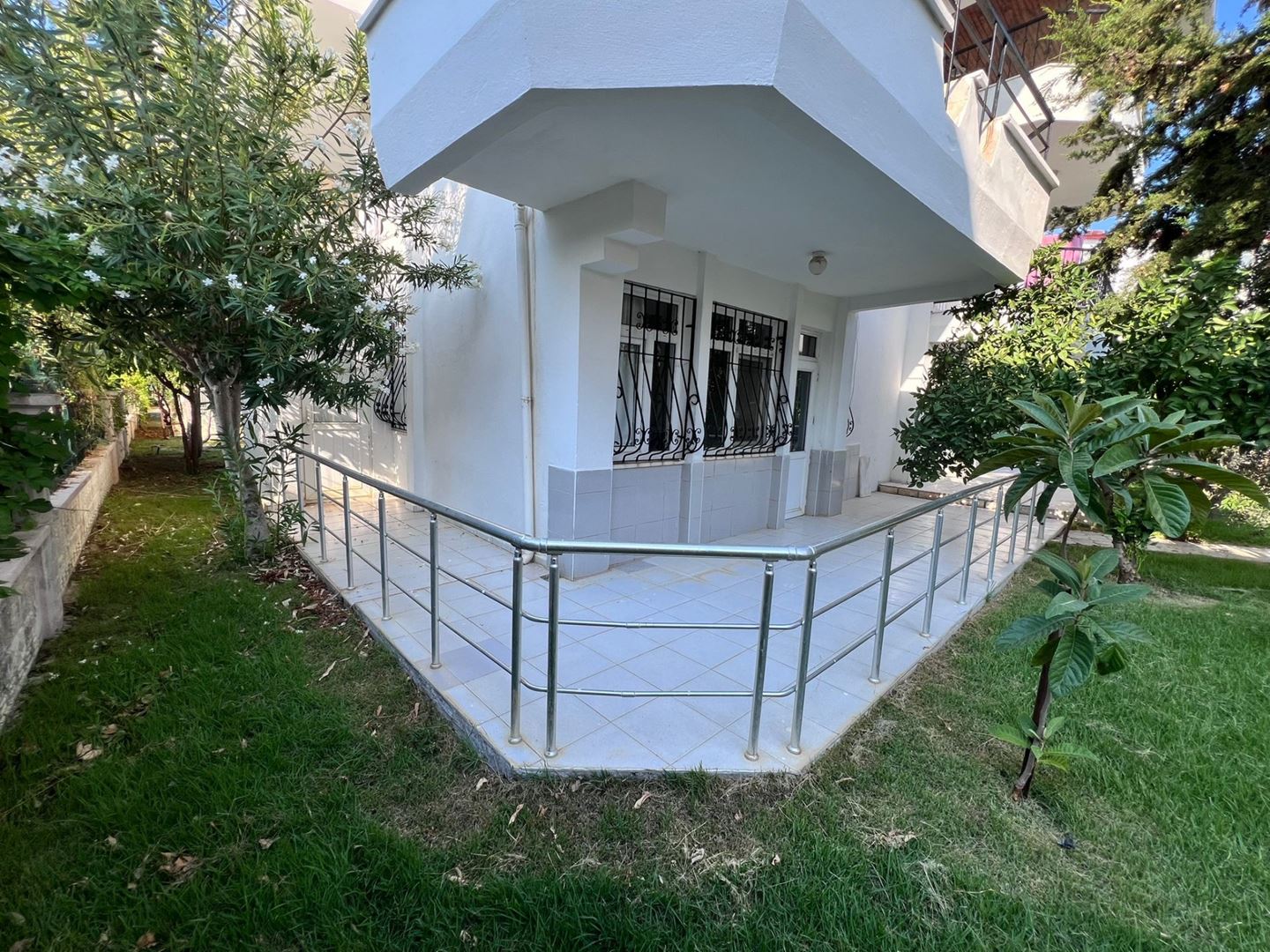 Property-photo