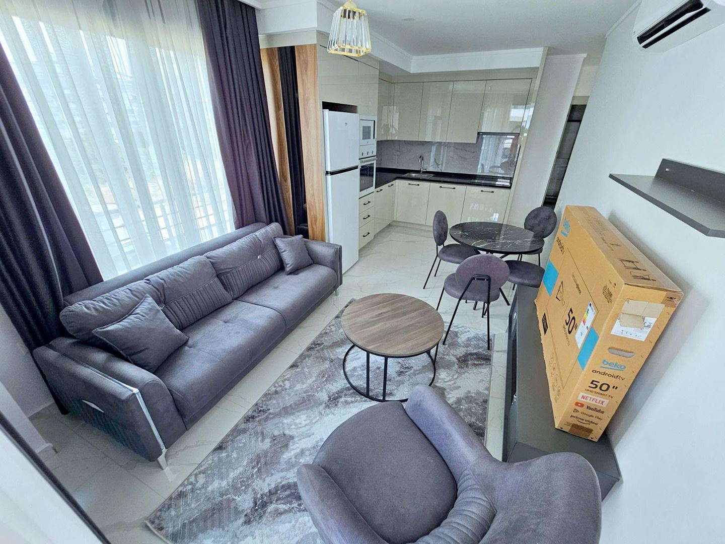 ALANYA OBADA MUHTEŞEM RESİDANCE İCERİSİNDE FULL EŞYALI 1+1 SATILIK DAİRE