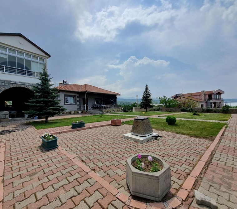 AKDAMAR - Becen Mah. Erciyes Bulvarına Çok Yakın Manzaralı Villa