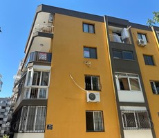 Göztepe'de Caddeye Çok Yakın, Toplu Ulaşıma Yürüme Mesafesinde, 3+1 Satılık Daire