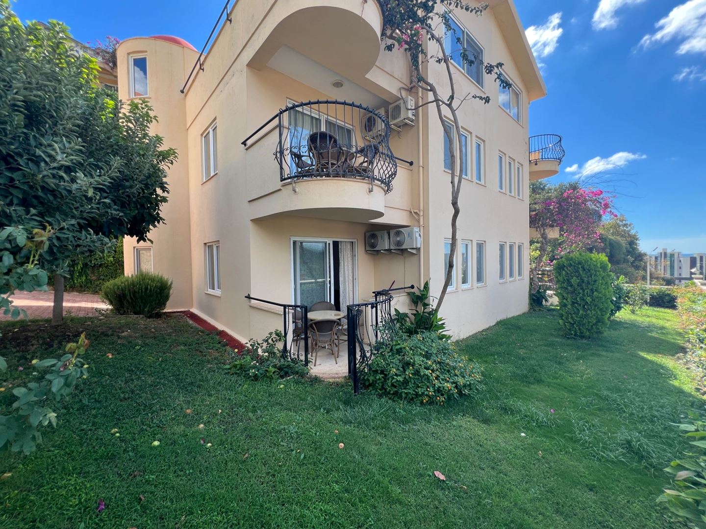 Property-photo