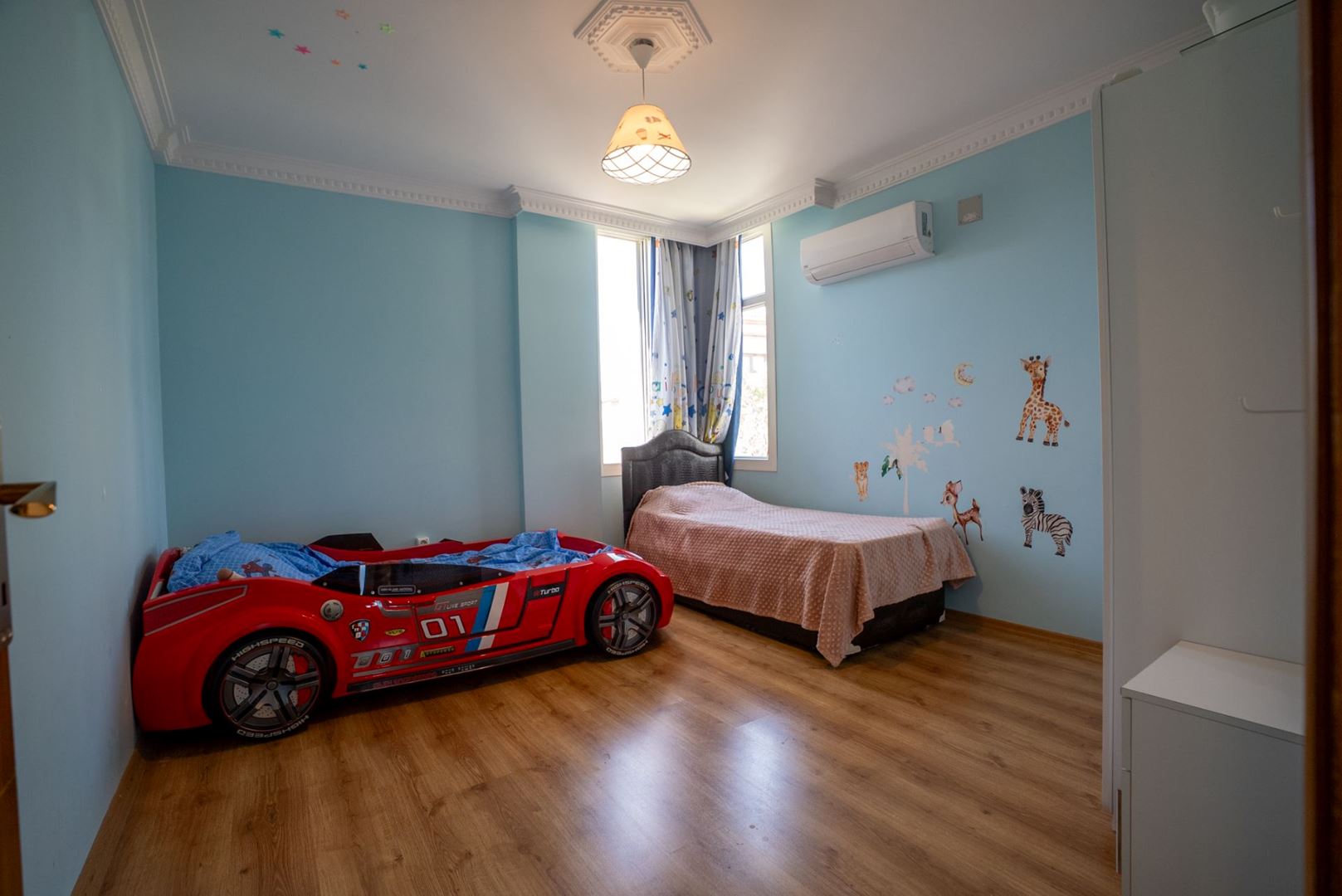 Property-photo