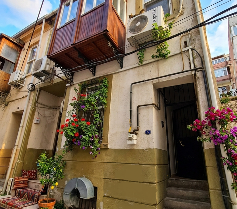 Historic Mansion/Mansion for Sale Near Karataş Küçükyalı Elevator
