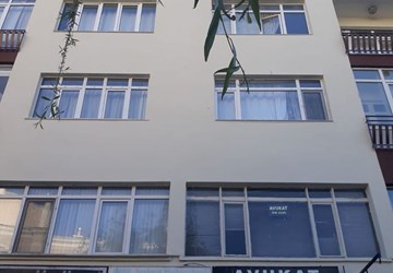 VALİLİĞİN YANINDA KİRALIK 3+1 EŞYALI DAİRE!