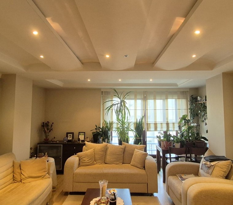 Üsküdar Kısıklı Köşe Önü Açık 3+1 Satılık Daire Enta Emlak