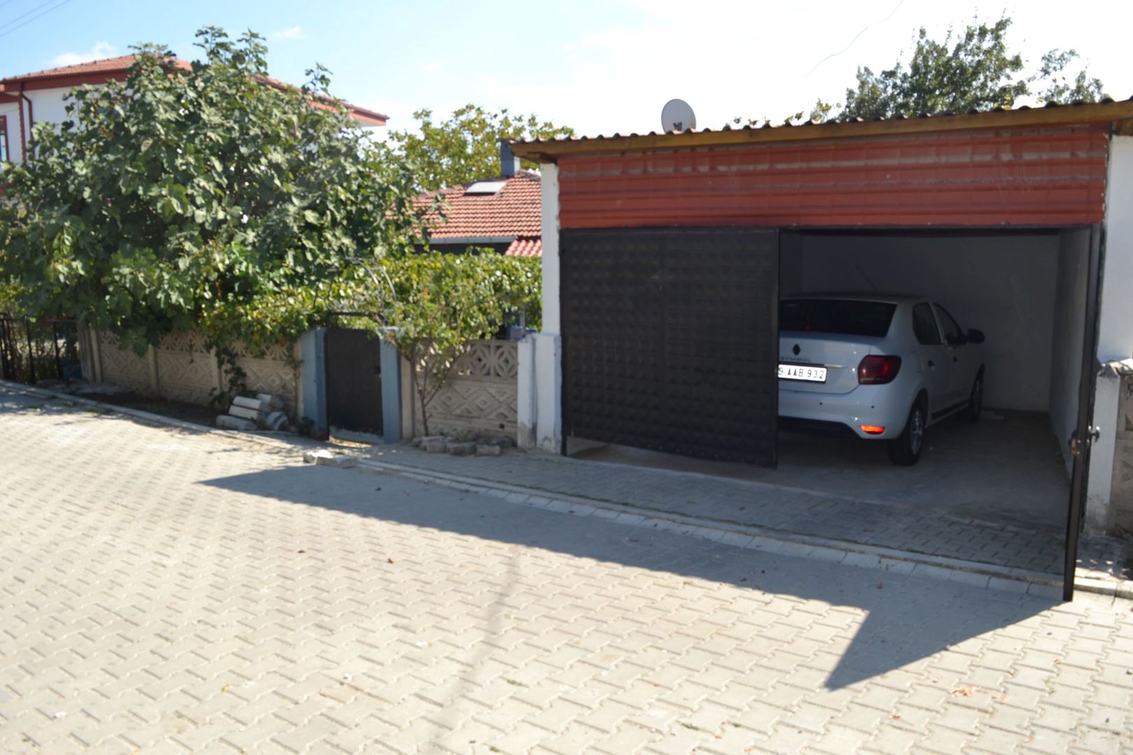 Property-photo