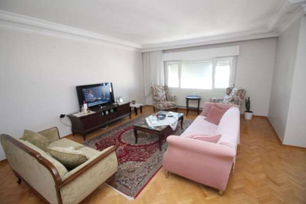 BASINSİTESİ MAH. BAKIMLI EBEVEYN BANYOLU ASANSÖRLÜ 4+1