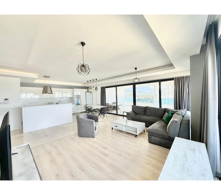 Girne merkezde dag ve denız manzaralı KİRALIK full esyalı 2+1 penthouse