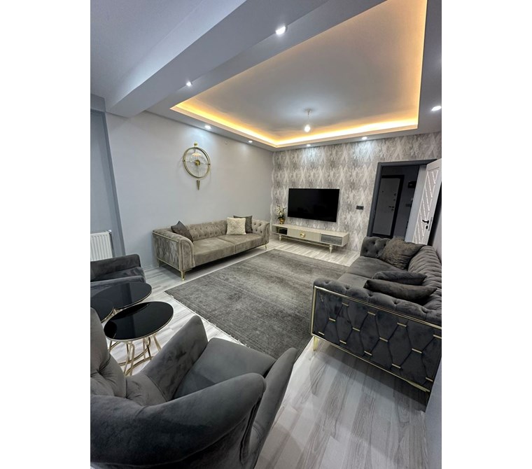 EMLAK 72'DEN KÖRÜK MAHALLESİNDE SATILIK LÜX DAİRE