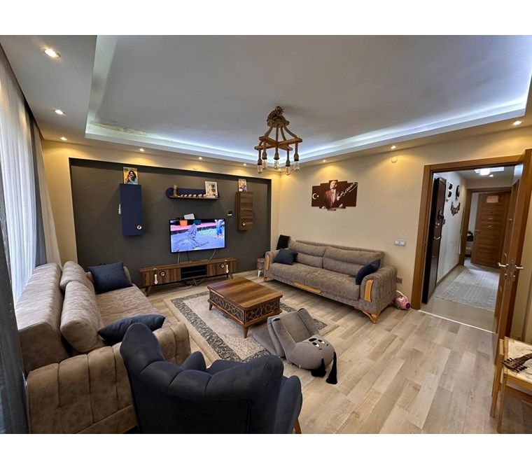 Karşıyaka Yeni Girne Satılık 2+1 Daire