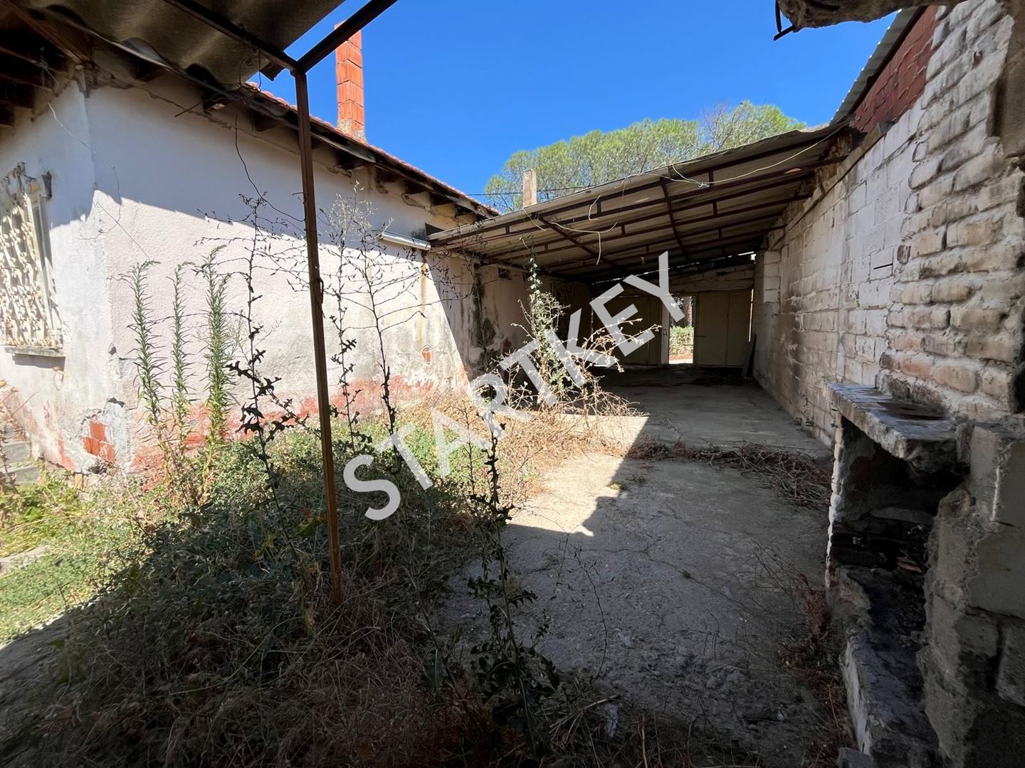 Property-photo