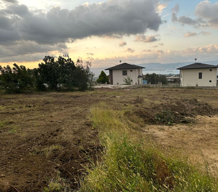 Başiskele – Kocaorman Caddesi’ne cephe Arsa Alanı 5.000 m² İ