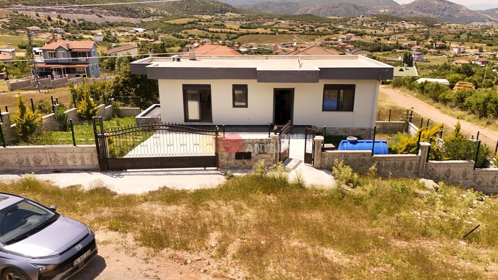 Property-photo