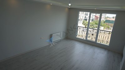 Tekirdağ, Zafer Mah. Ticaret Borsası Yakını Ebeveyn Banyolu 2+1 Kiralık