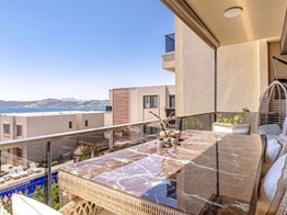 Bodrum Eskiçeşme'de Casa Molina Sitesinde Satılık