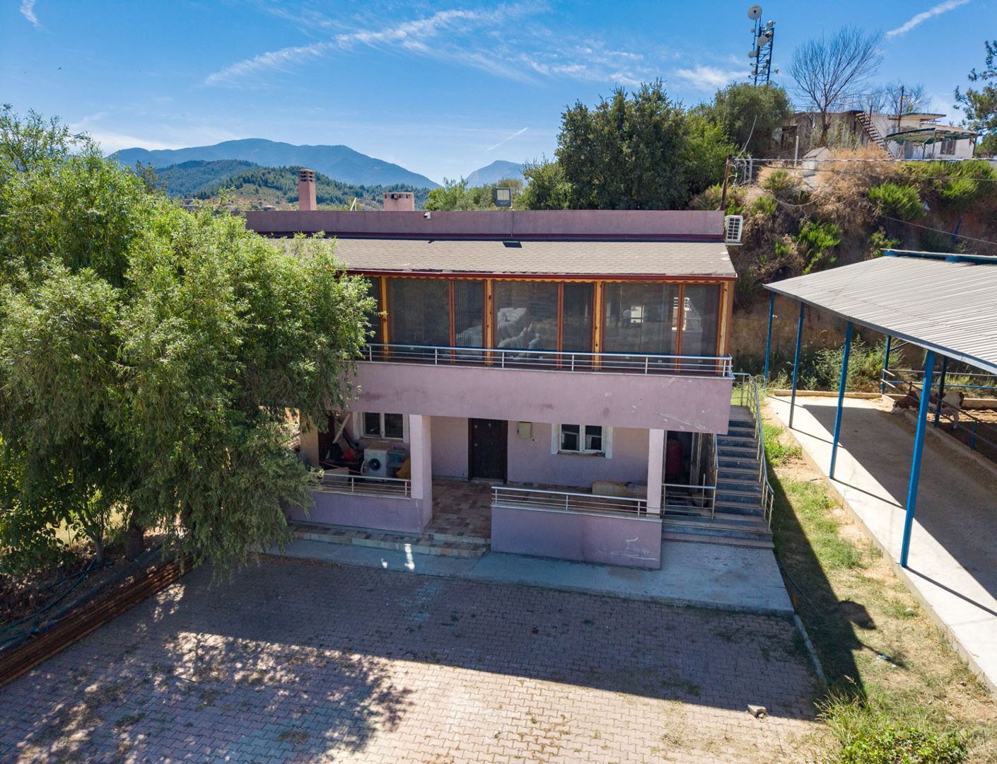 Property-photo