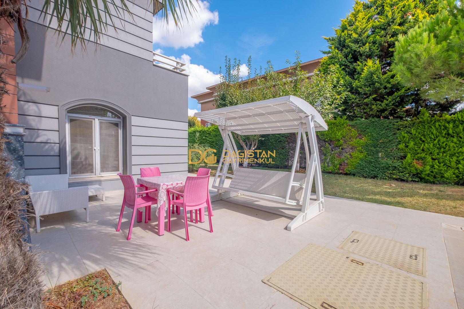 Property-photo