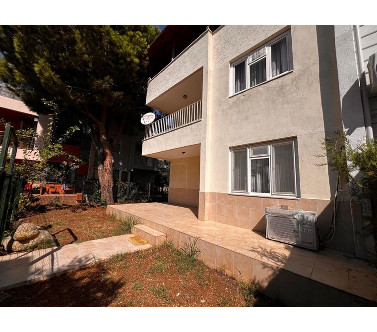 ANTALYA KADRİYEDE SİTE İÇİ 4+1 SATILIK VİLLA