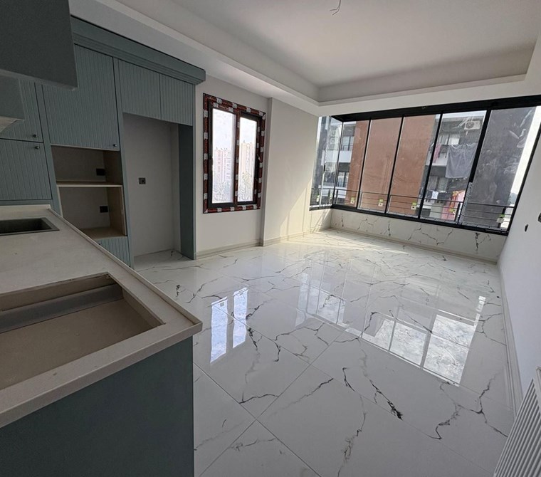 HAN EMLAK'TAN DAVULTE DE İŞLEK CADDE ÜZERİNDE 2+1 SATILIK DAİRE