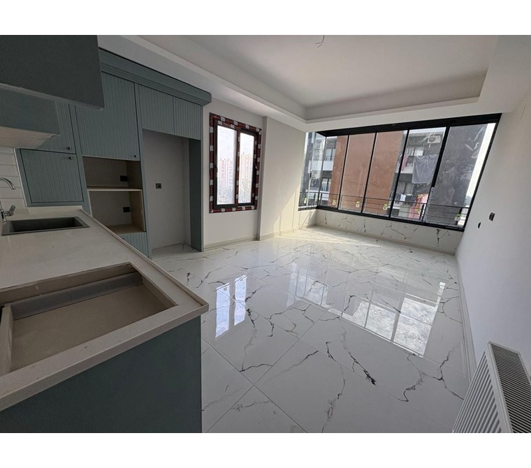 HAN EMLAK'TAN DAVULTE DE İŞLEK CADDE ÜZERİNDE 2+1 SATILIK DAİRE