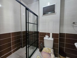 ESRA AKKAYA'DAN ÇAMALANDA SİTE İÇERİSİNDE EŞYALI SATILIK VİLLA