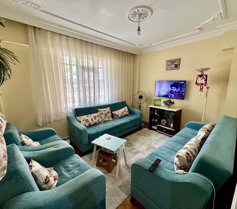 Canan Sokak'ta 80m2 2+1 Satılık Bahçeli Arsa Tapulu Daire