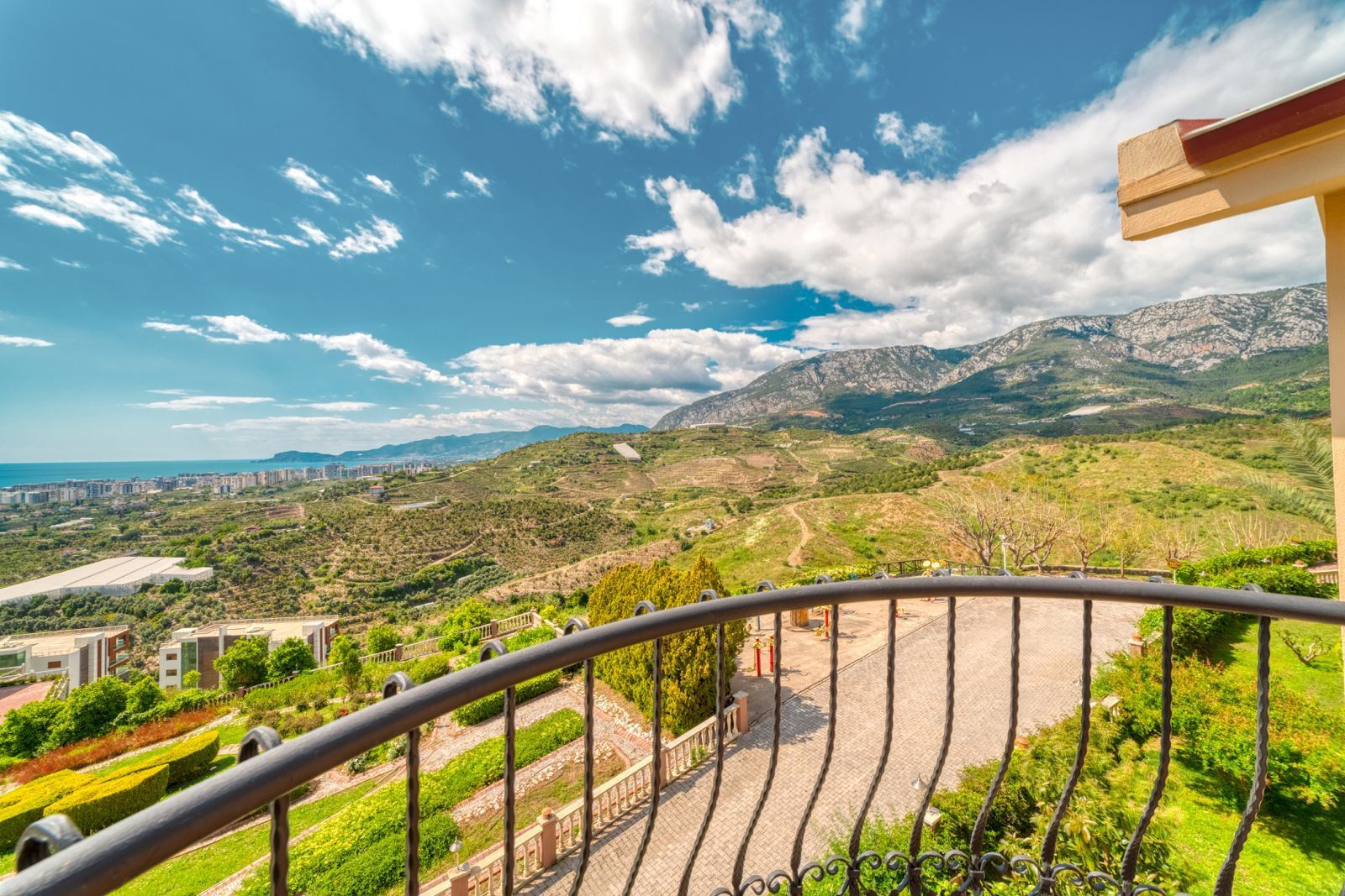 ALANYA GOLD CİTY 2+1 FULL DENİZ VE KALE MANZARALI PENTHOUSE · 33 · Fotoğraflar