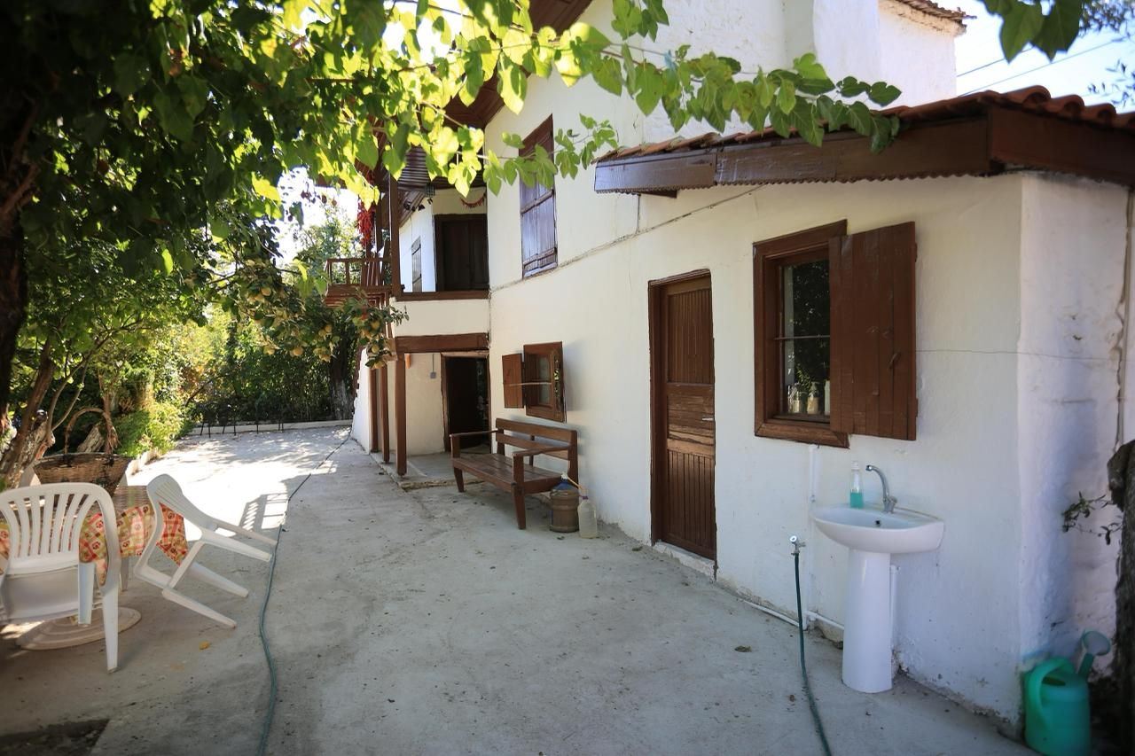 Property-photo