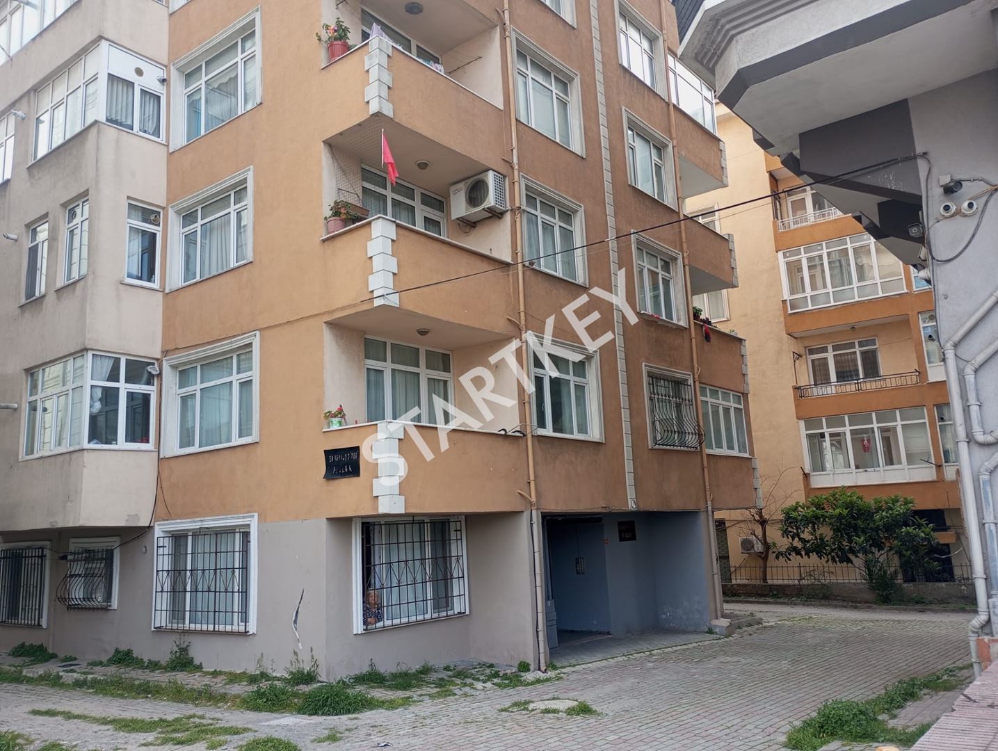 Property-photo