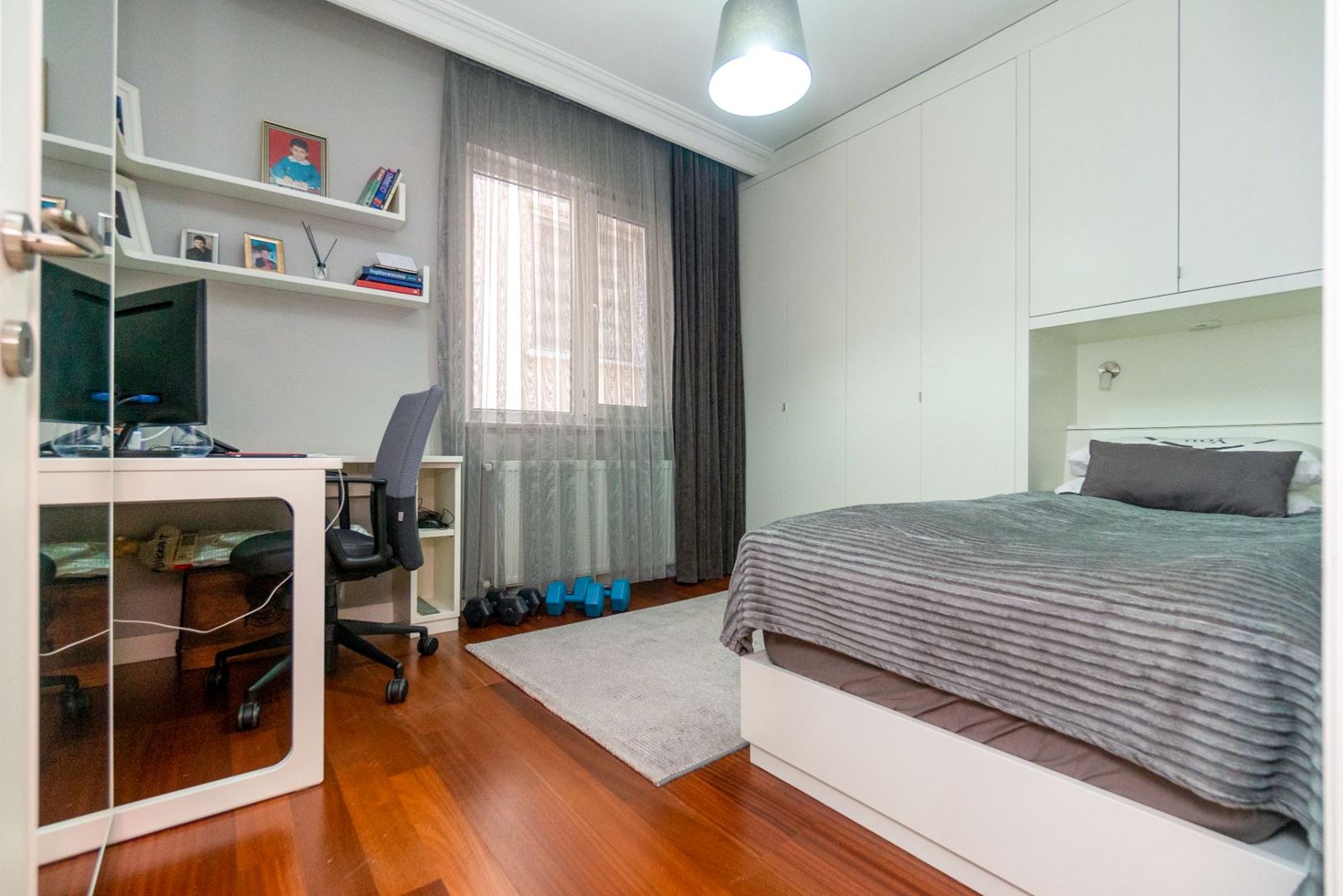 Property-photo