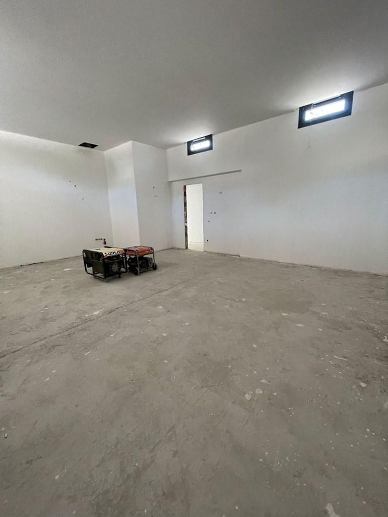 İzmir Menderes Küner'de Natamam Müstakil Ev ve 2000m2 Arsa