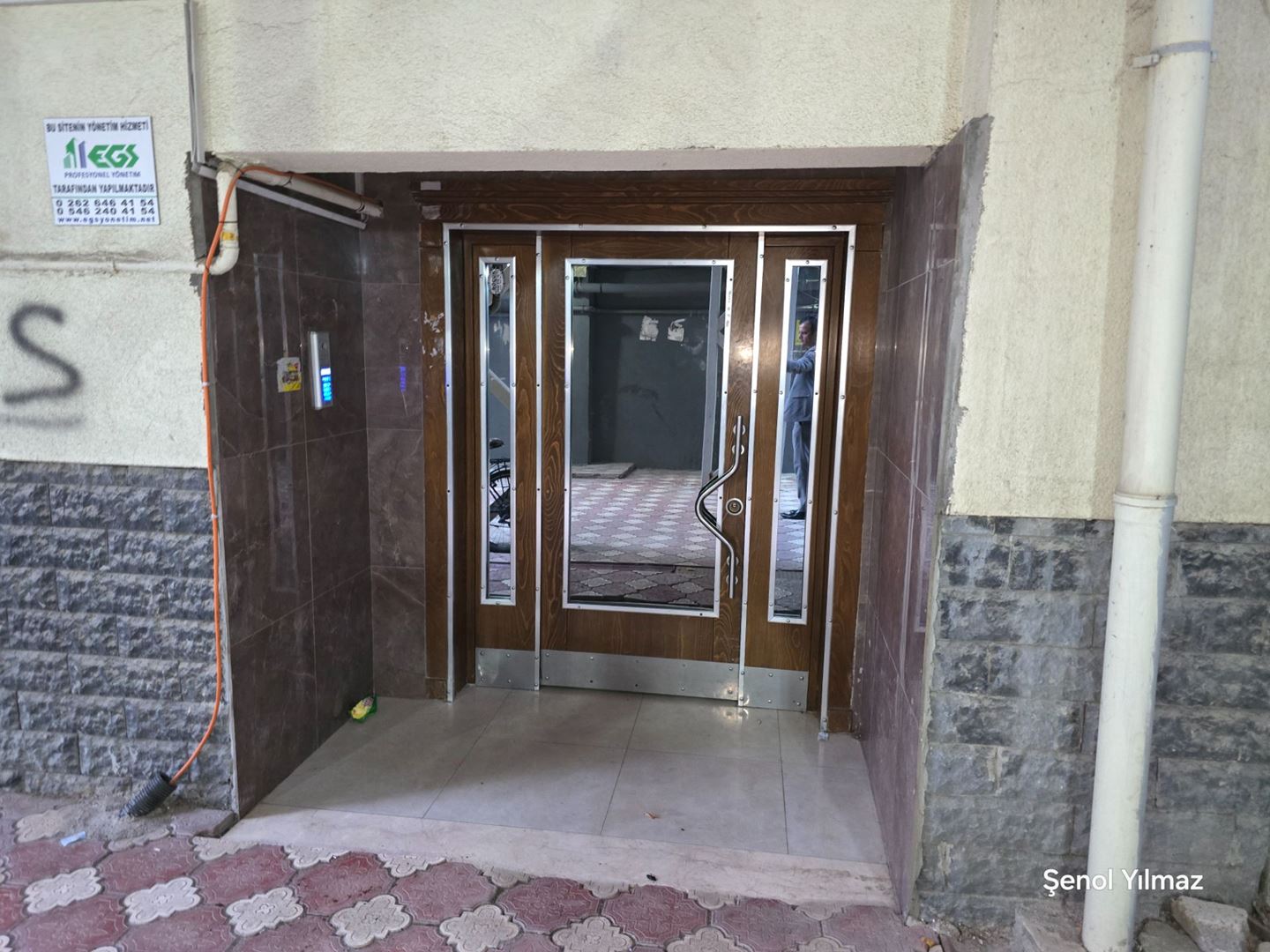 ŞENER GYD'DEN DENİZ VE ŞEHİR MANZARALI KİRALIK 3+1