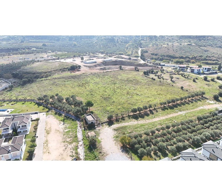 REALTY WORLD EFES'TEN DAVUTLAR'DA 40 VILLALIK ARSA