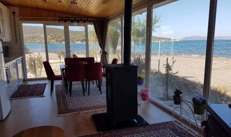 İzmir Çeşme Şifne Dört Tarafı Deniz Denize Plaja Sıfır Villa