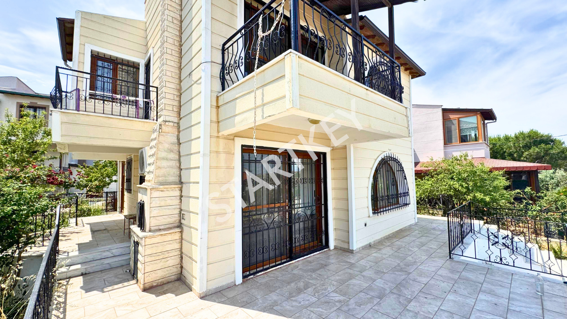 Property-photo