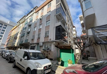 Bahçelievler Soğanlı Mahallesi'nde Ara Kat 2+1 Kiralık Daire