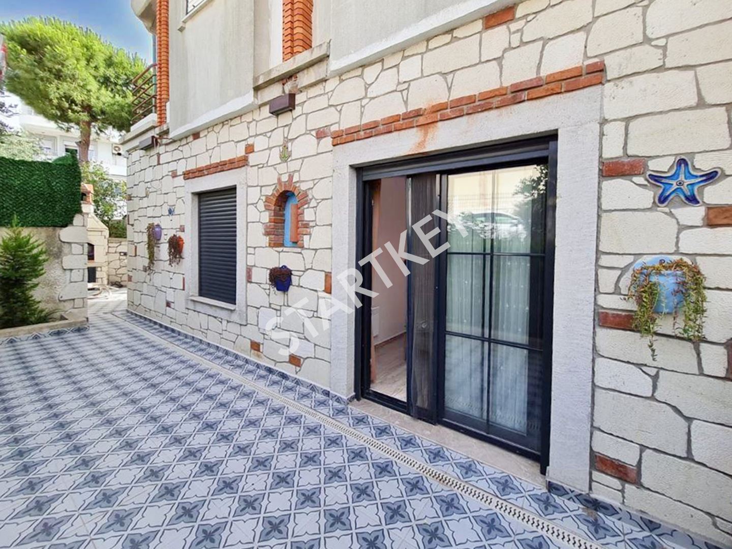 Property-photo
