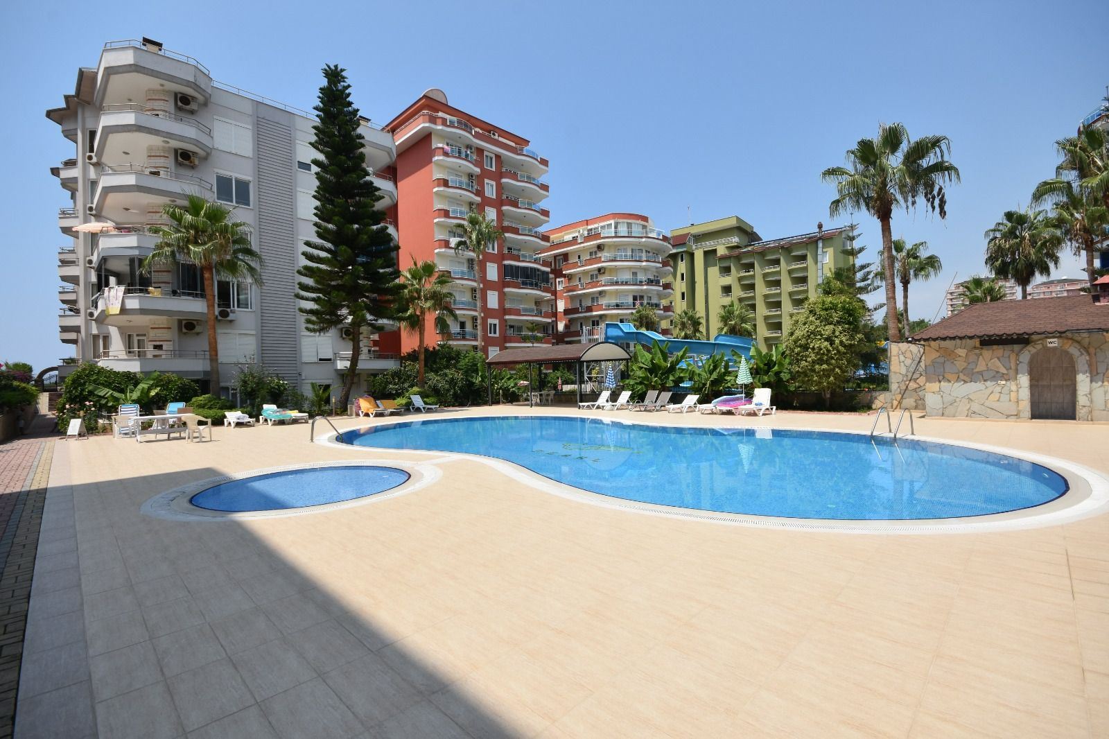 ALANYA MAHMUTLAR’DA DENİZE SIFIR FULL EŞYALI 2+1 DAİRE