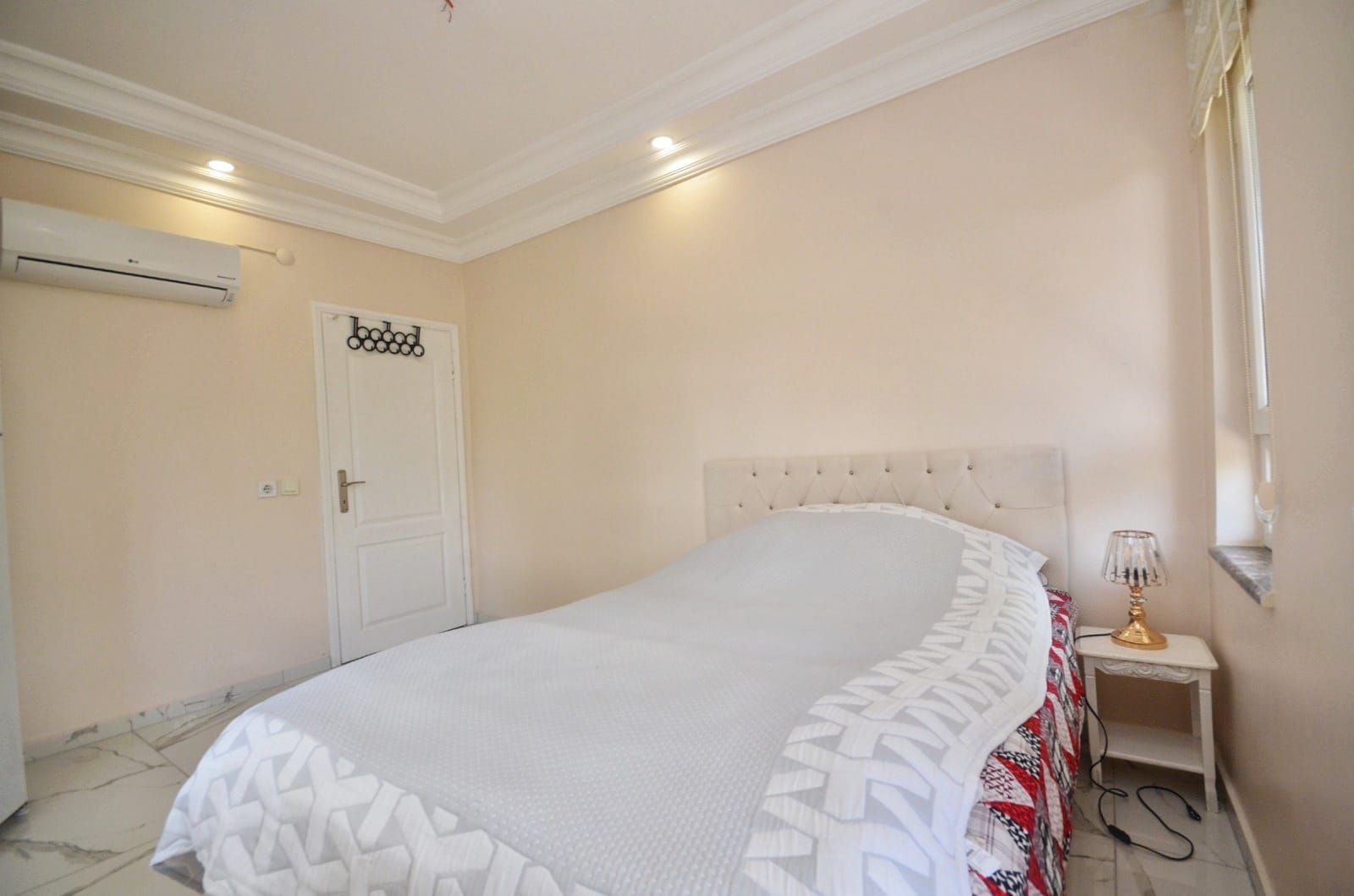SEA VIEW AND FURNISHED 3+2 VILLA IN ALANYA KARGICAK